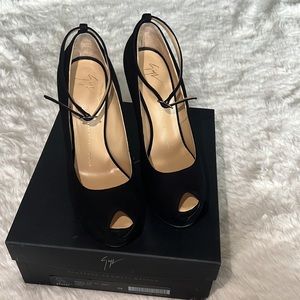 Giuseppe Zanotti Design Black suede sling back heels